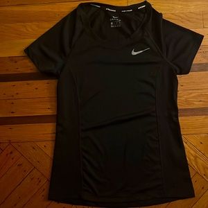 Nike Women’s Dri Fit running Top in Brand new condition